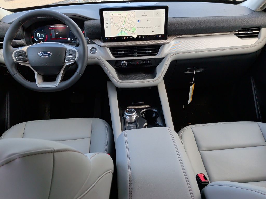 2025 Ford Explorer Active - 11