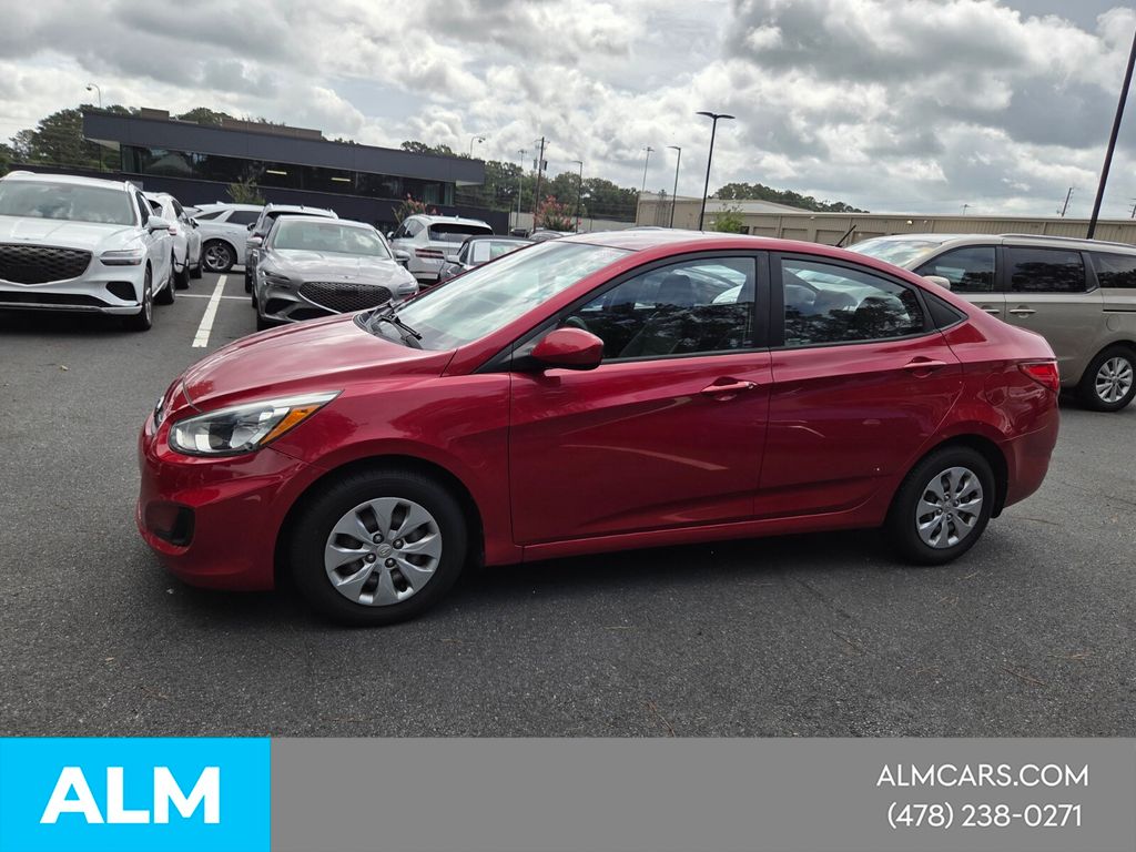 Used 2015 Red Hyundai GLS image 3