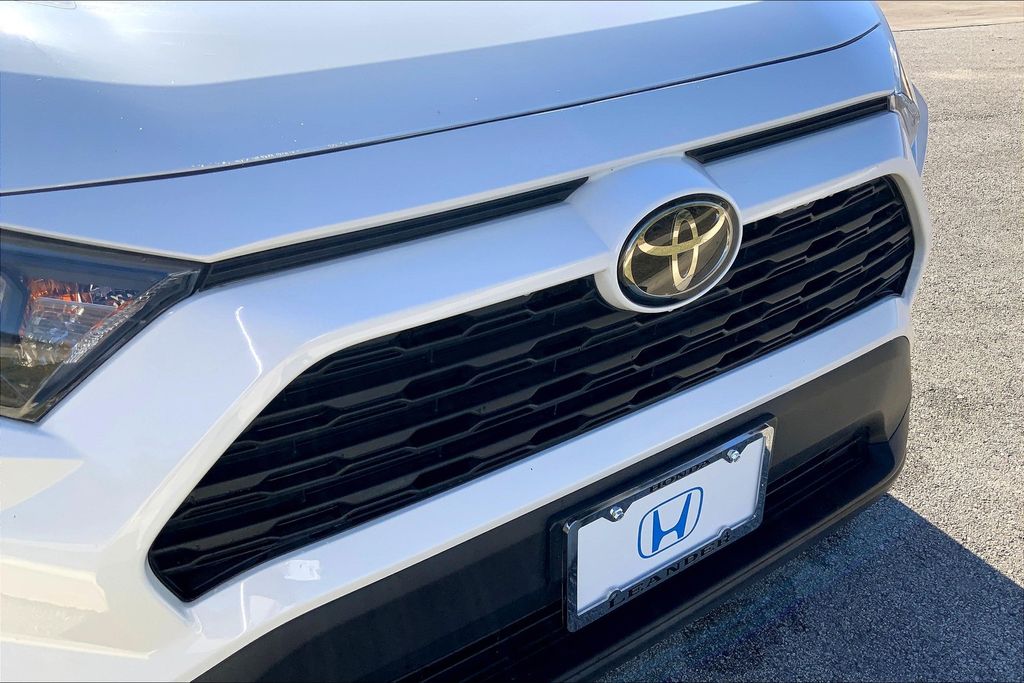 2021 Toyota RAV4 LE 30