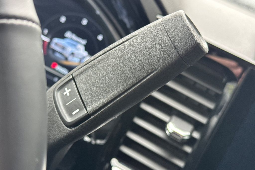 used 2025 GMC Sierra 1500 car, priced at $41,980