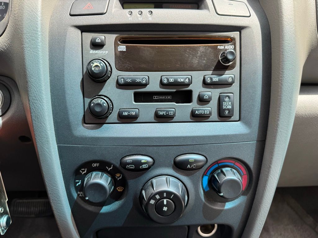 Used Car 2005 Hyundai Santa Fe  Gls For Sale Under $10,000 In Georgetown, Texas