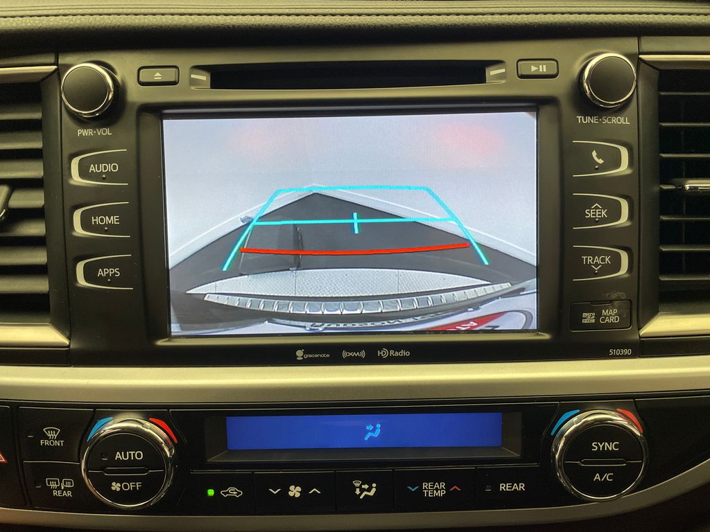 2019 Toyota Highlander XLE 26