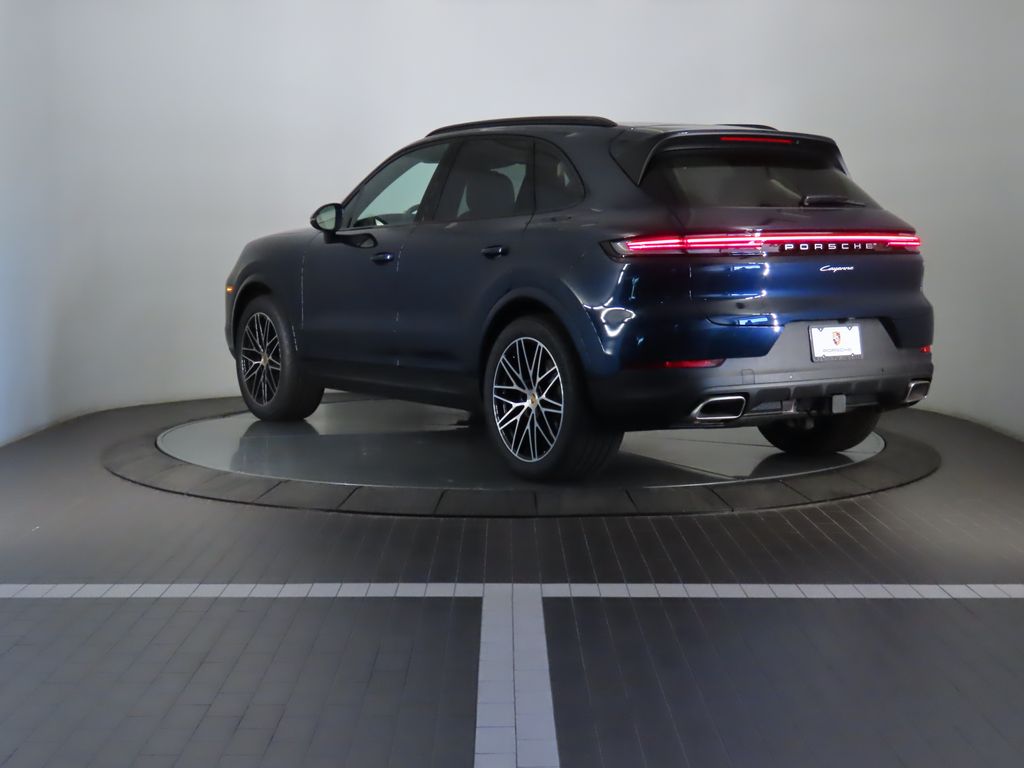 2024 Porsche Cayenne  3