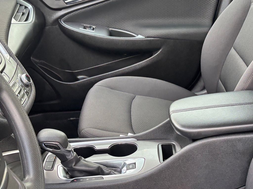 Used Car 2024 Chevrolet Malibu  Lt For Sale Under $20,000 In Austin, Texas