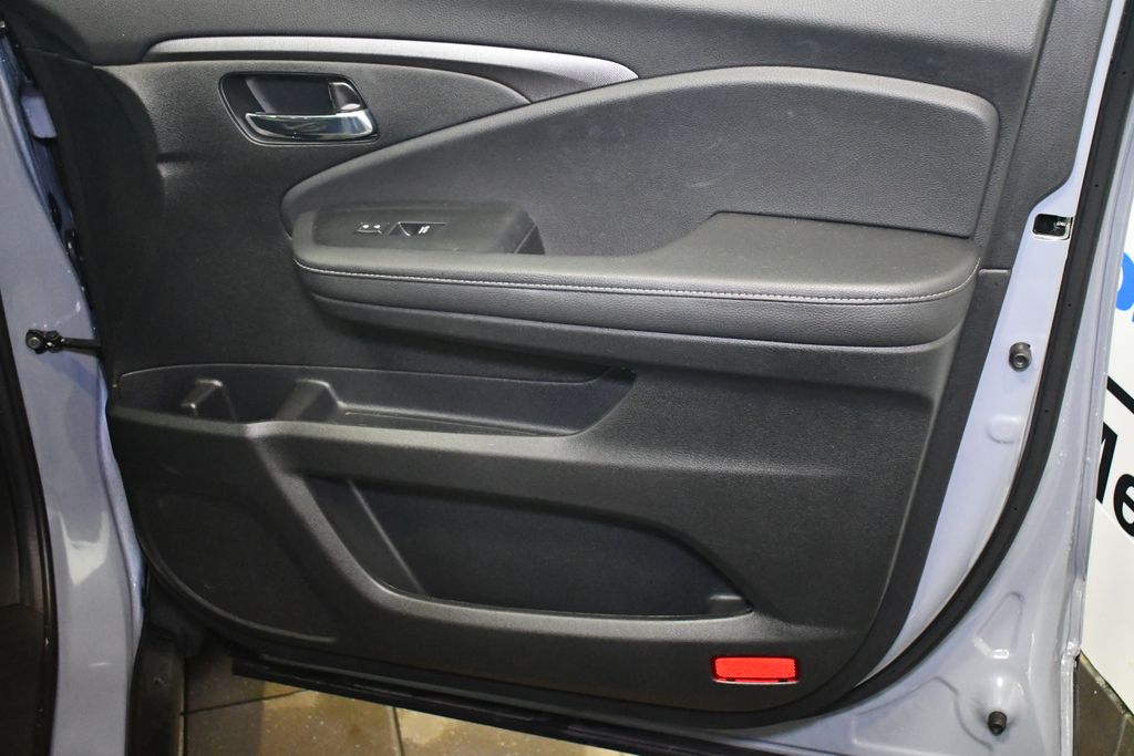 Thumbnail: 2023 Honda Ridgeline - 29