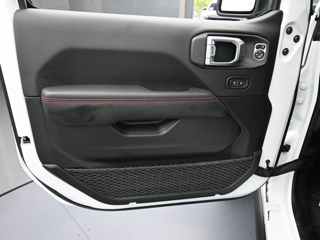 New 2026 Bright White Clearcoat Jeep Rubicon image 12