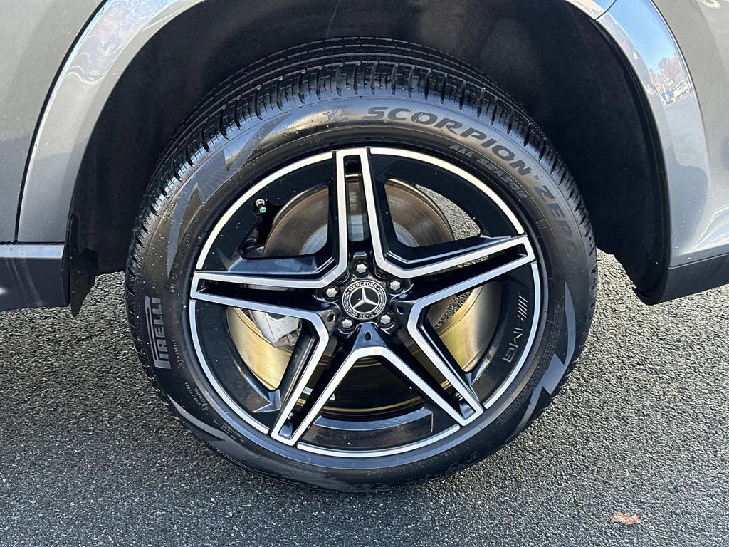 Thumbnail: 2024 Mercedes-Benz GLS - 15