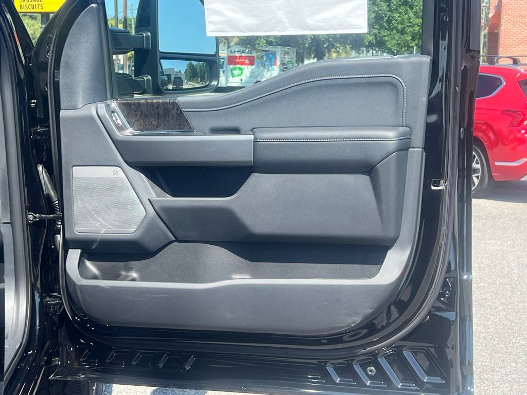 2025 Ford F-350SD Lariat Black at Walterboro Ford