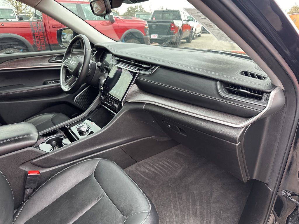 Used Car 2021 Jeep Grand Cherokee L  Limited For Sale Under $30,000 In Austin, Texas