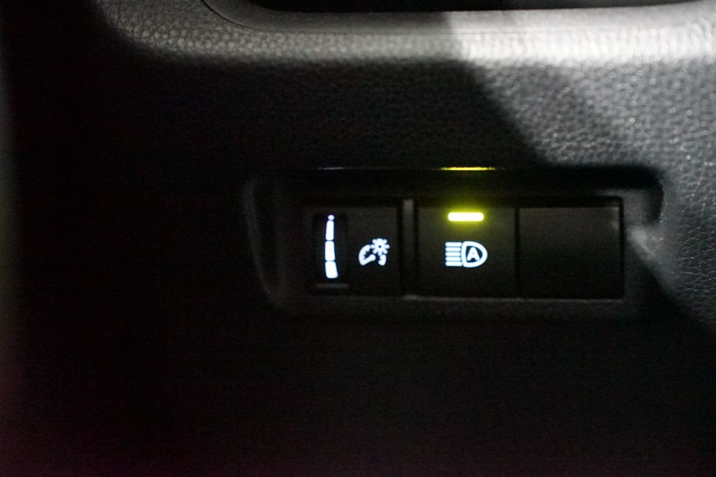 Thumbnail: 2024 Toyota RAV4 - 23