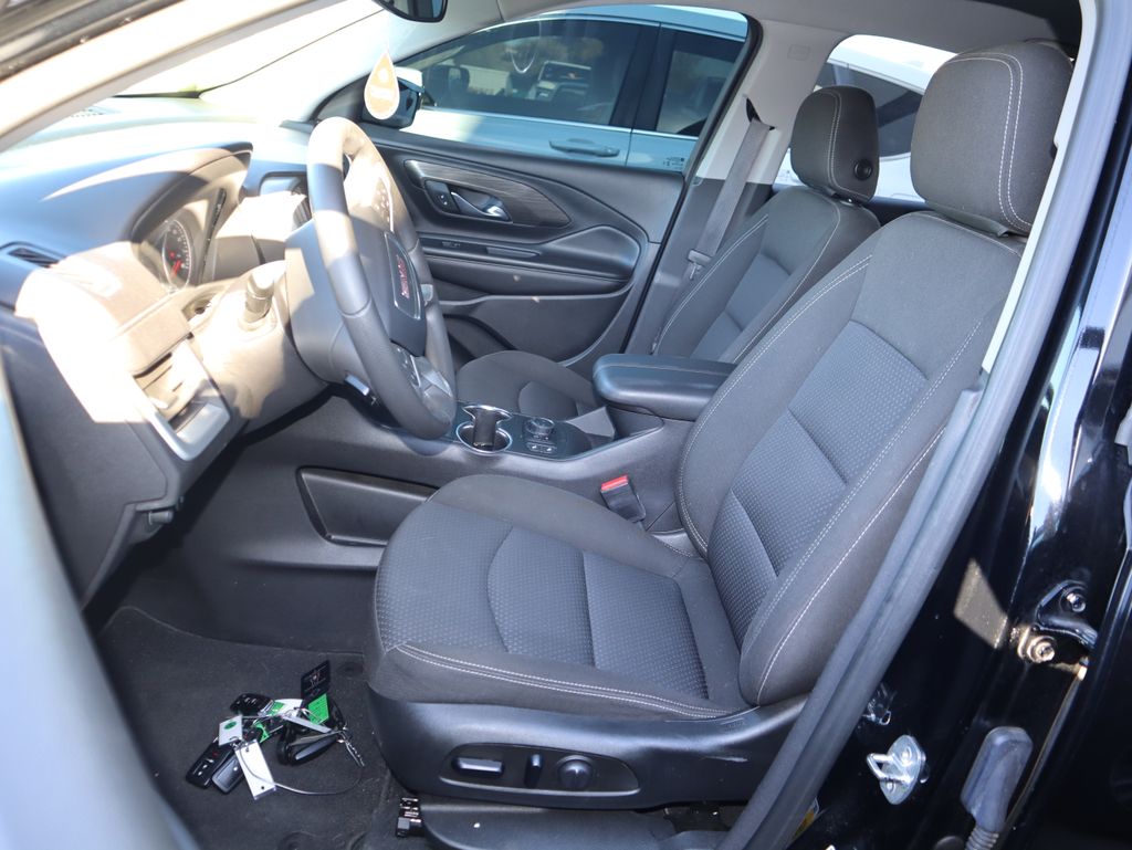 Thumbnail: 2023 GMC Terrain - 9