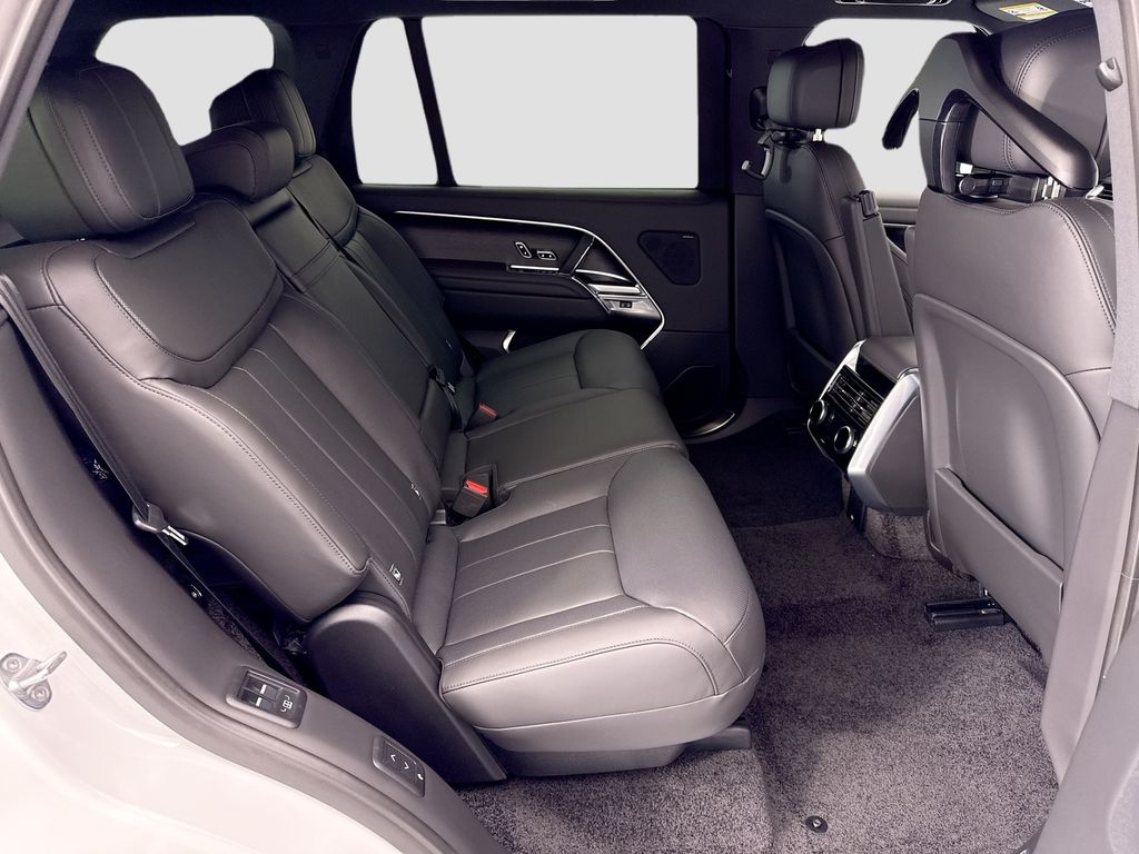 Thumbnail: 2026 Land Rover Range Rover - 21