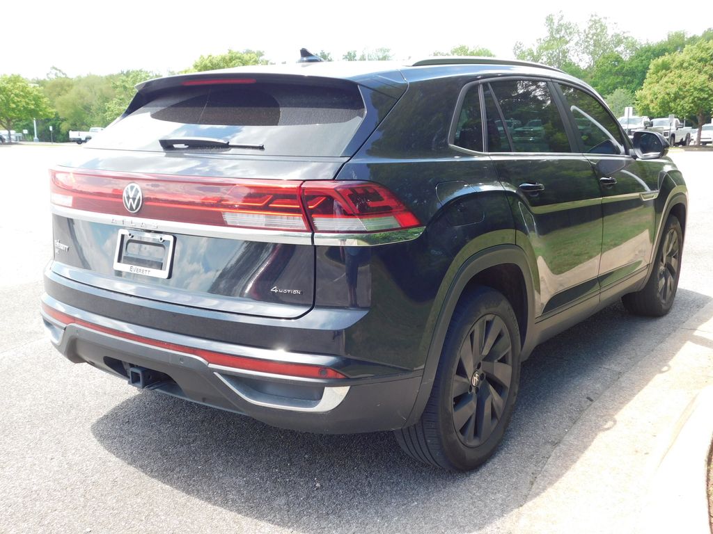 2024 Volkswagen Atlas SE 11