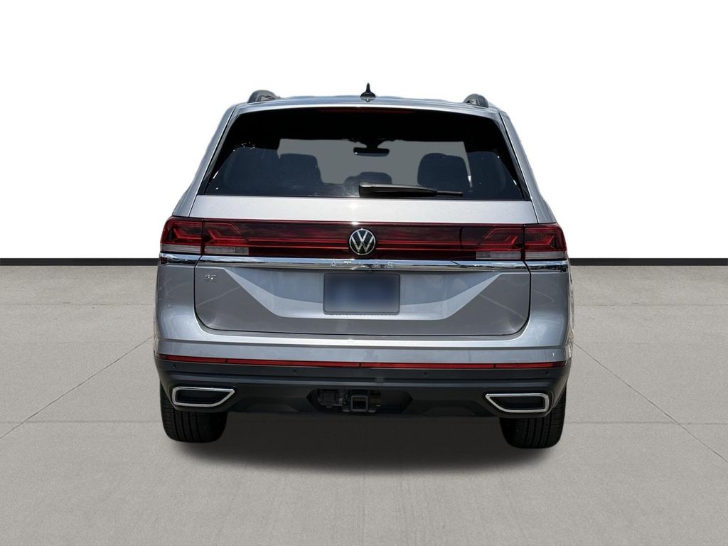 2024 Volkswagen Atlas 2.0T SE w/Technology  at Toyota of Victoria