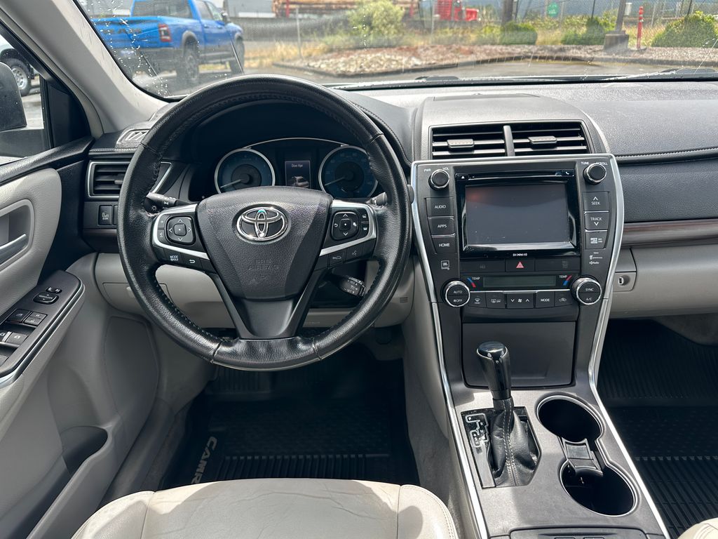 2016 Toyota Camry XLE