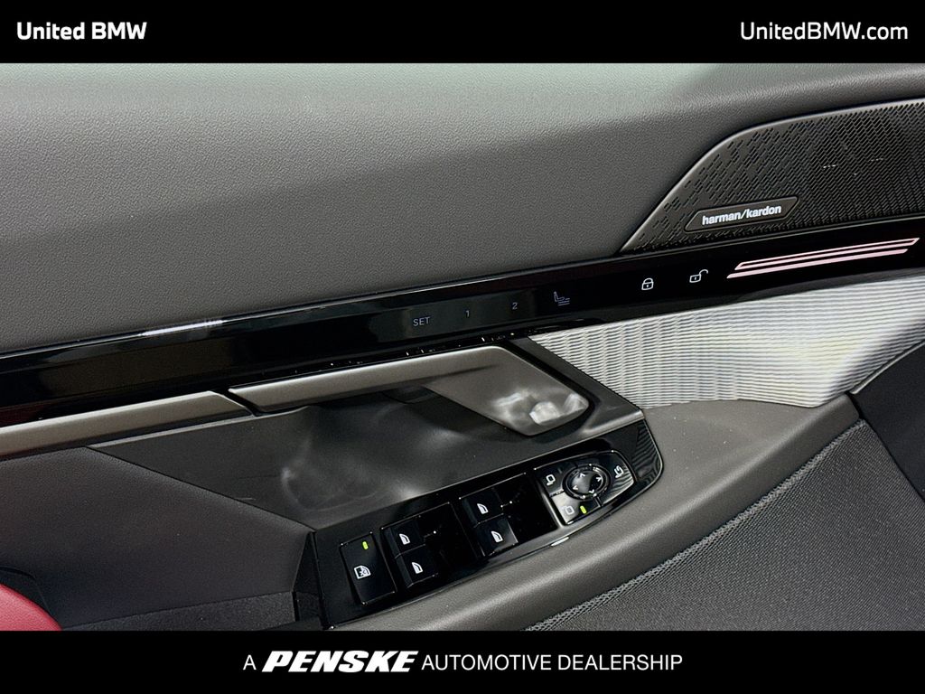 Thumbnail: 2026 BMW 5 Series - 3