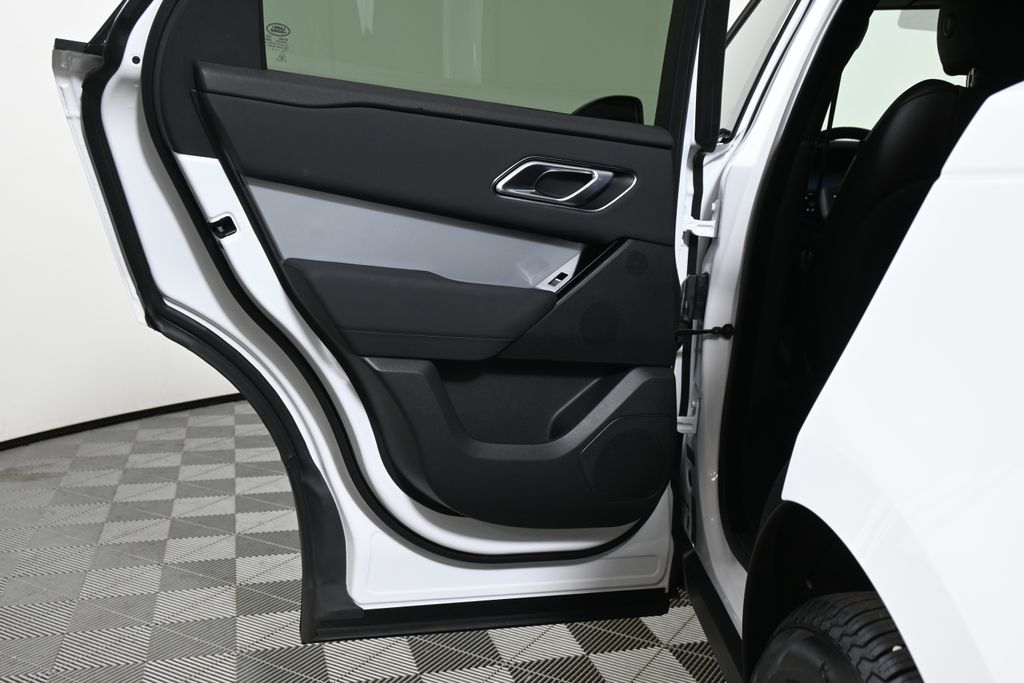 Thumbnail: 2025 Land Rover Range Rover Velar - 31