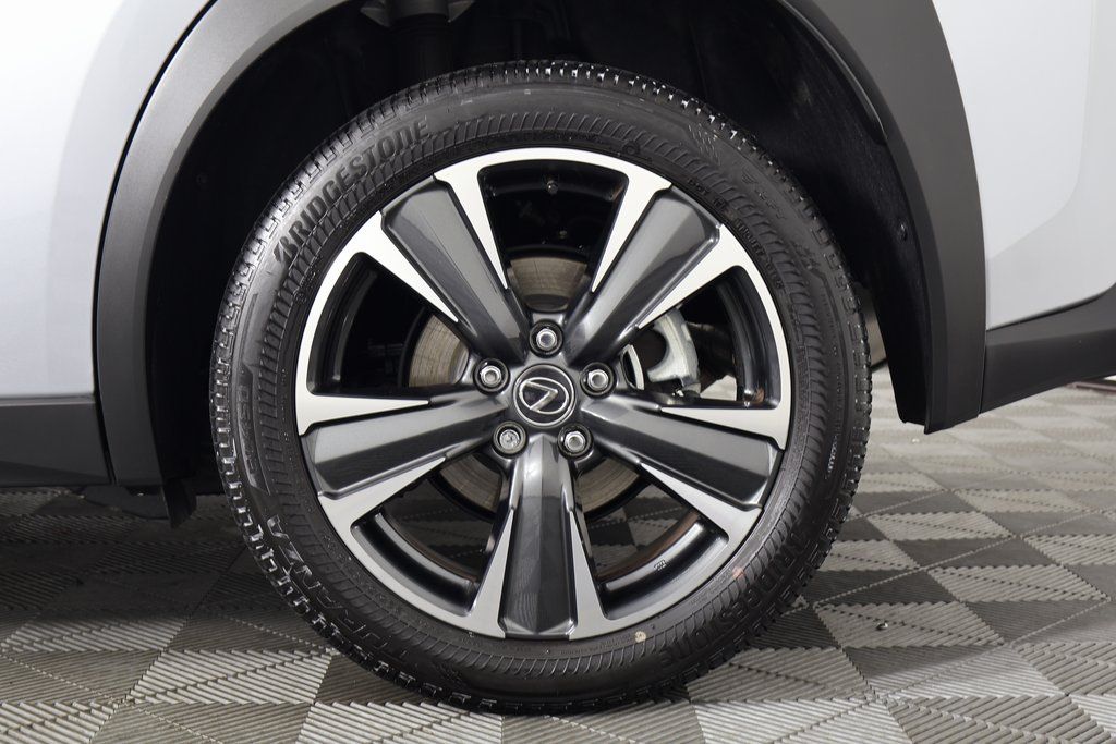 Thumbnail: 2025 Lexus UX - 16