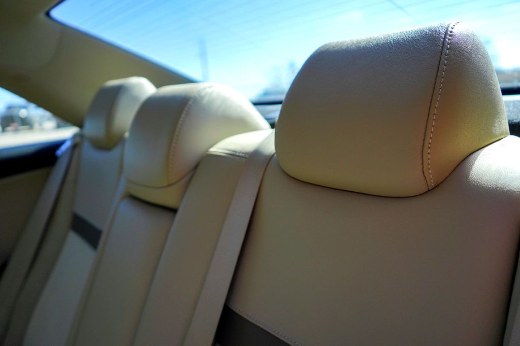 Used Car 2012 Toyota Camry  Xle For Sale Under $12,000 In Taylor, Texas