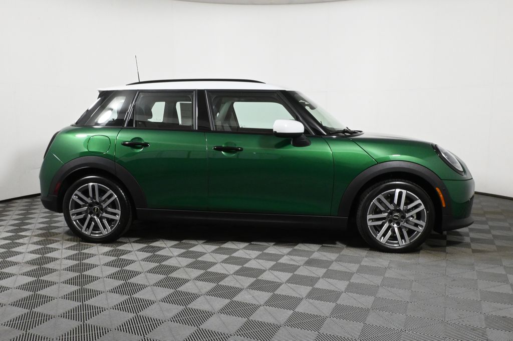 2025 MINI Cooper S 8