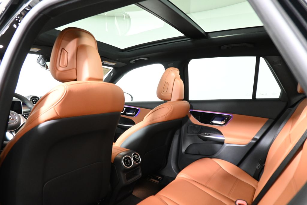 2025 Mercedes-Benz GLC 350 23