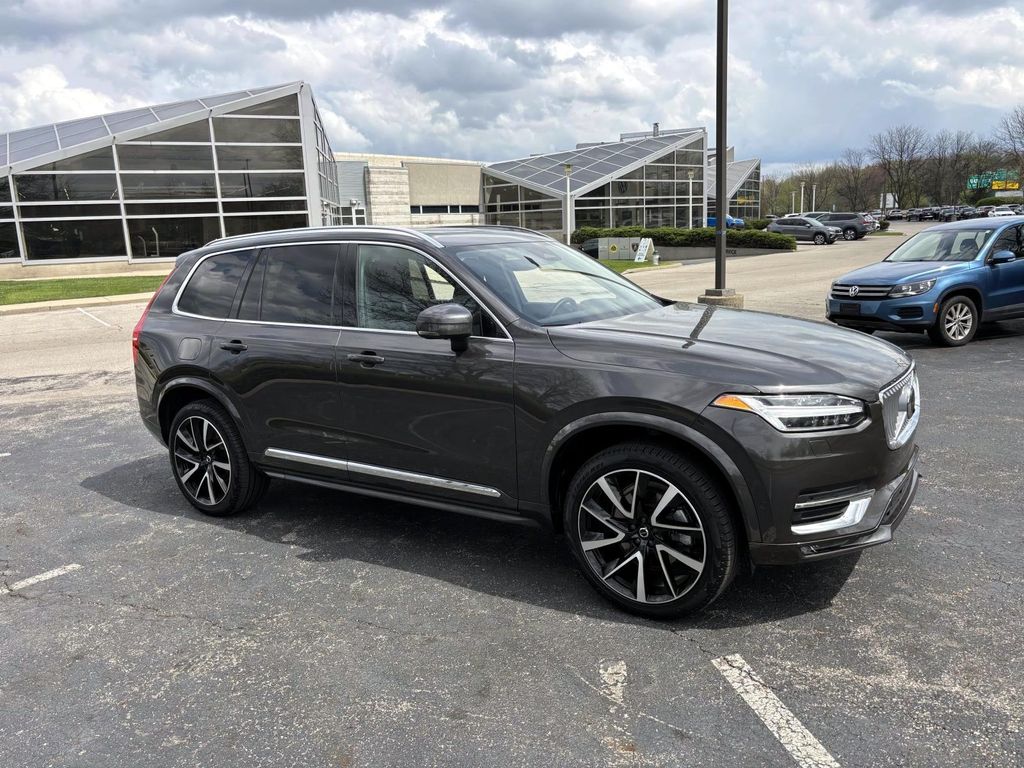 /2024 Volvo XC90