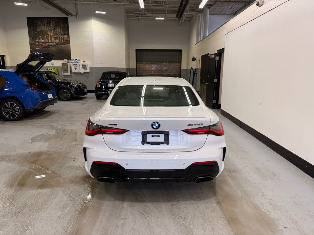 Thumbnail: 2022 BMW 4 Series - 4