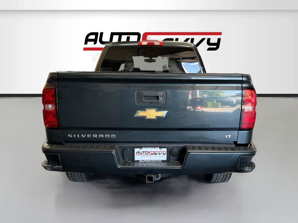 Used 2018 Graphite Metallic Chevrolet LT image 6