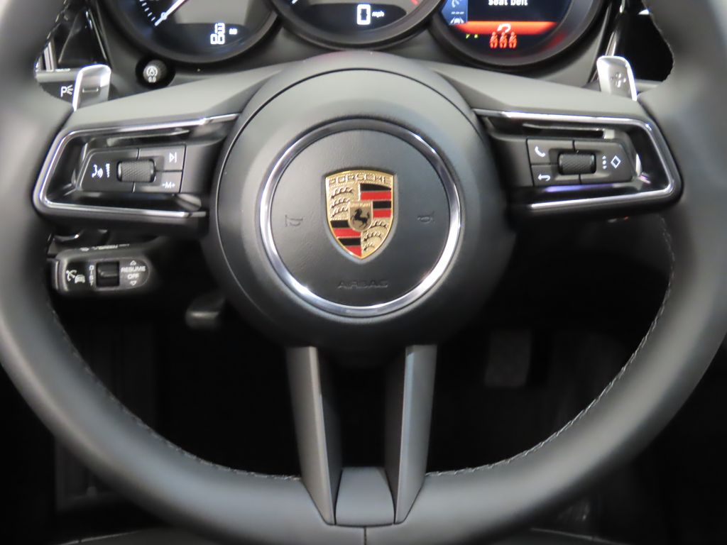 Thumbnail: 2026 Porsche Macan - 18