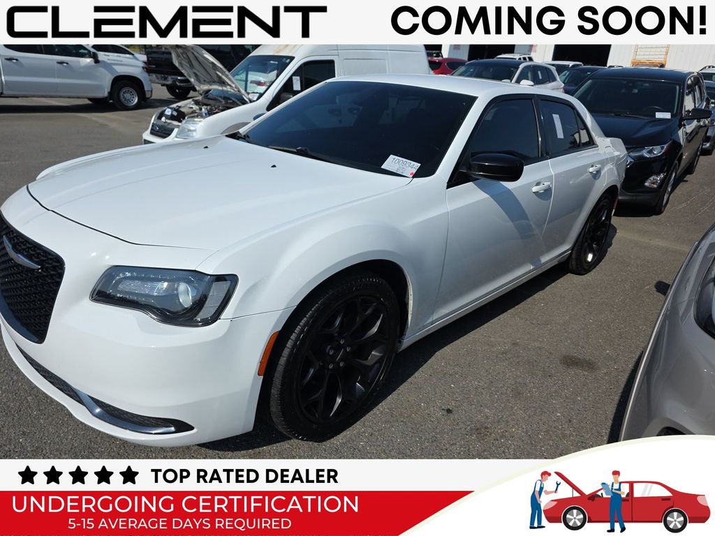 Bright White Clearcoat 2019 Chrysler 300 Sedan Rear-Wheel Drive 8-Speed Automatic