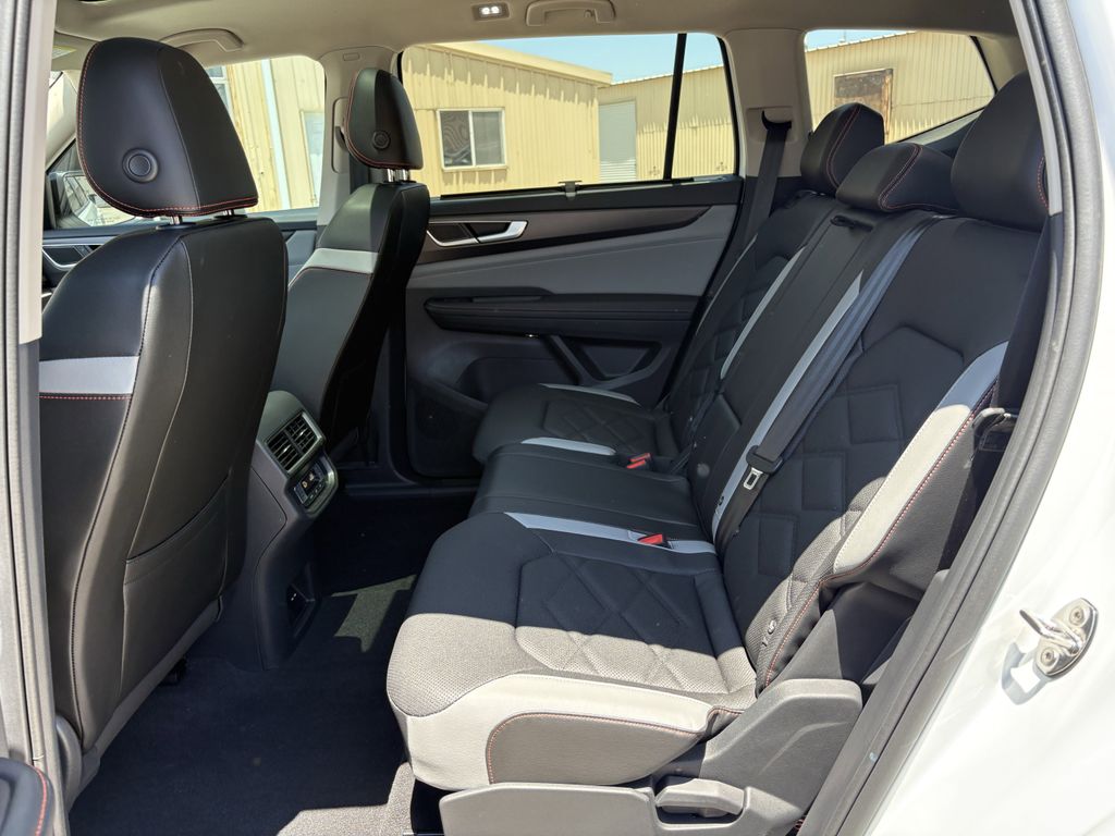 2024 Volkswagen Atlas 2.0T Peak Edition SEL White at DeMontrond Gulf Freeway