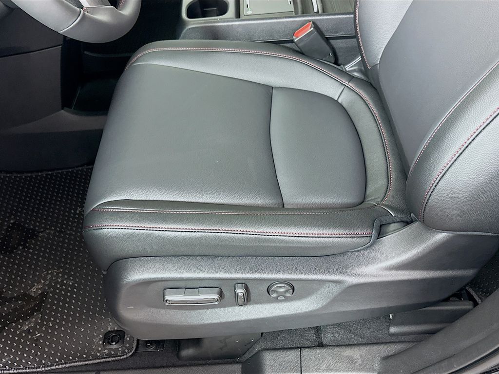 Thumbnail: 2026 Honda Odyssey - 20