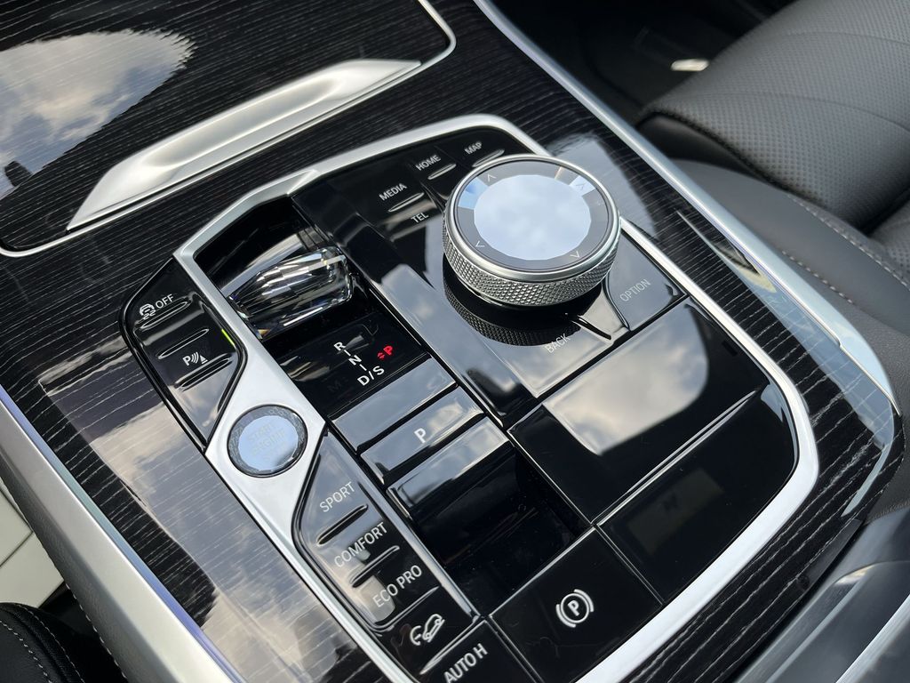 Thumbnail: 2025 BMW X5 - 20