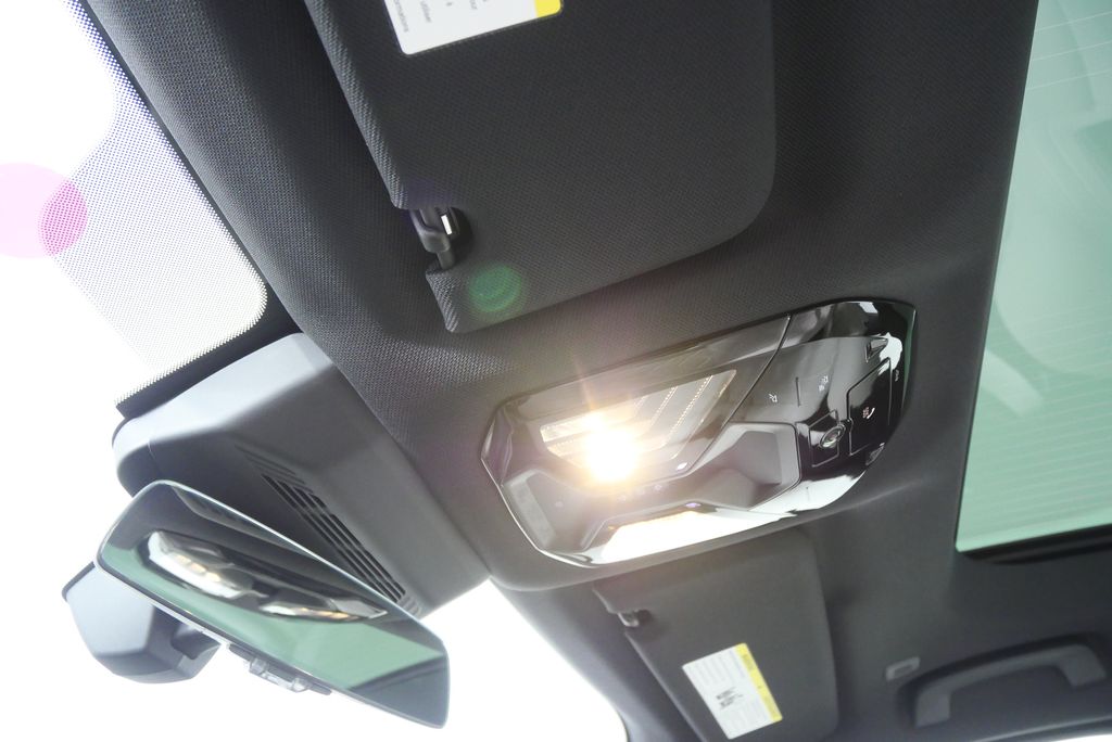 Thumbnail: 2026 BMW 7 Series - 21