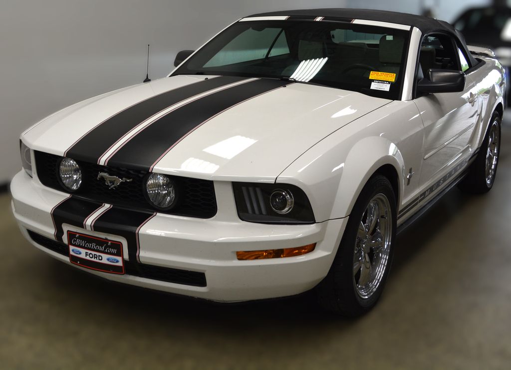2005 Ford Mustang V6