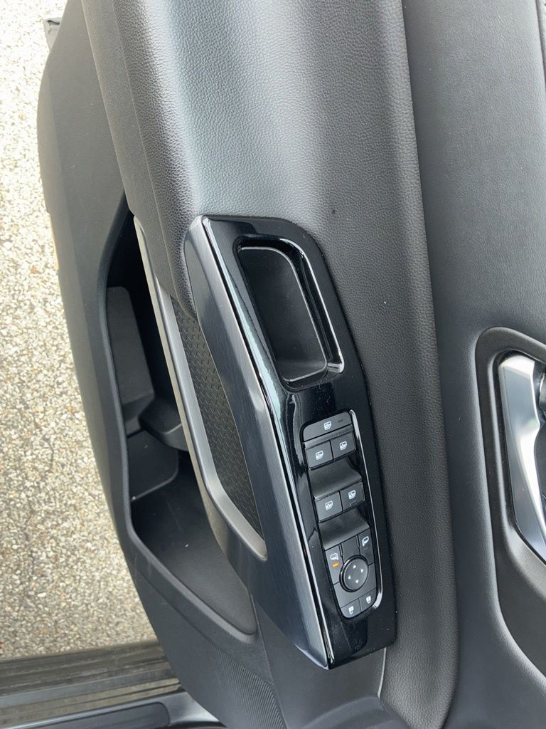 2022 Nissan Pathfinder SL Gray at John Sisson Motors