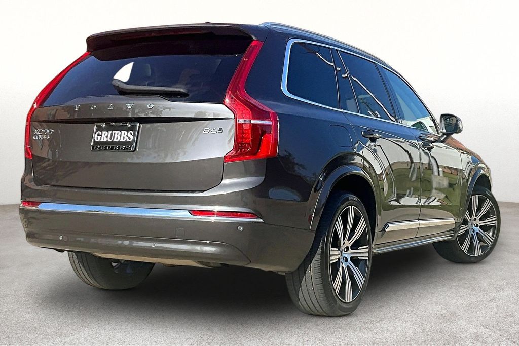 2023 Volvo XC90 B6 Ultimate Bright Theme 7-Passenger AWD    