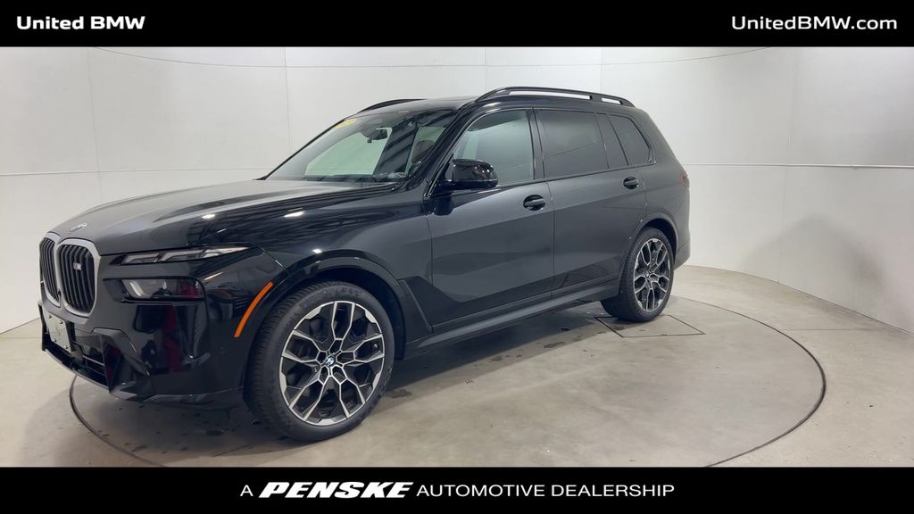 2023 BMW X7 M60i 4