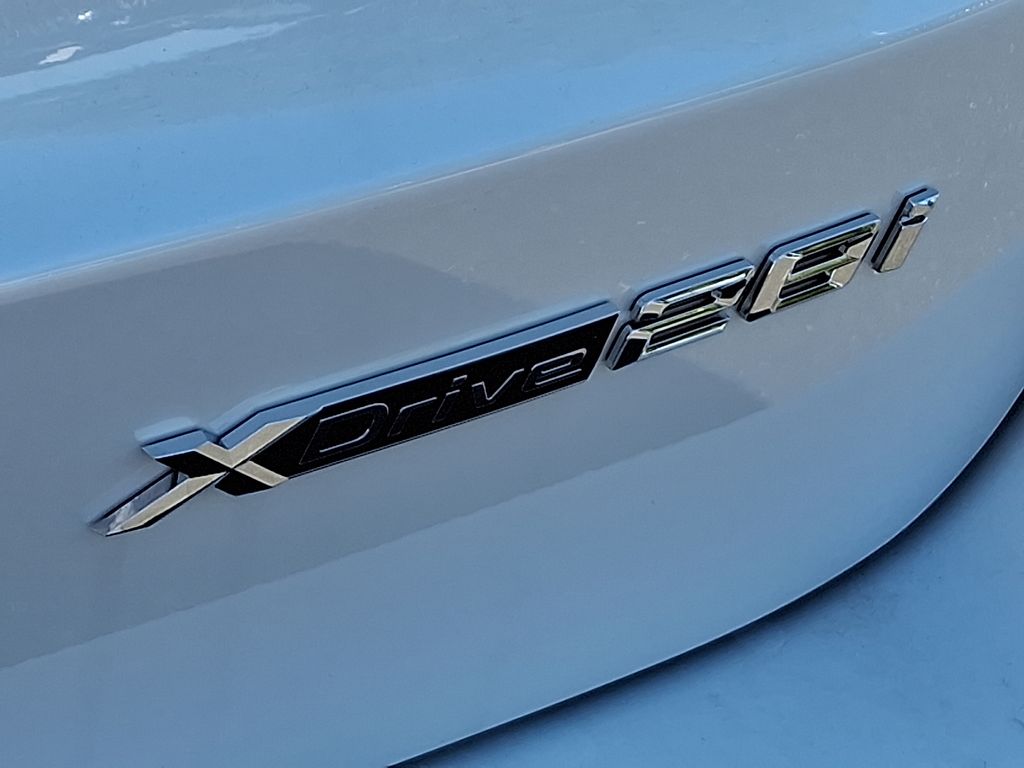 Thumbnail: 2026 BMW X1 - 12