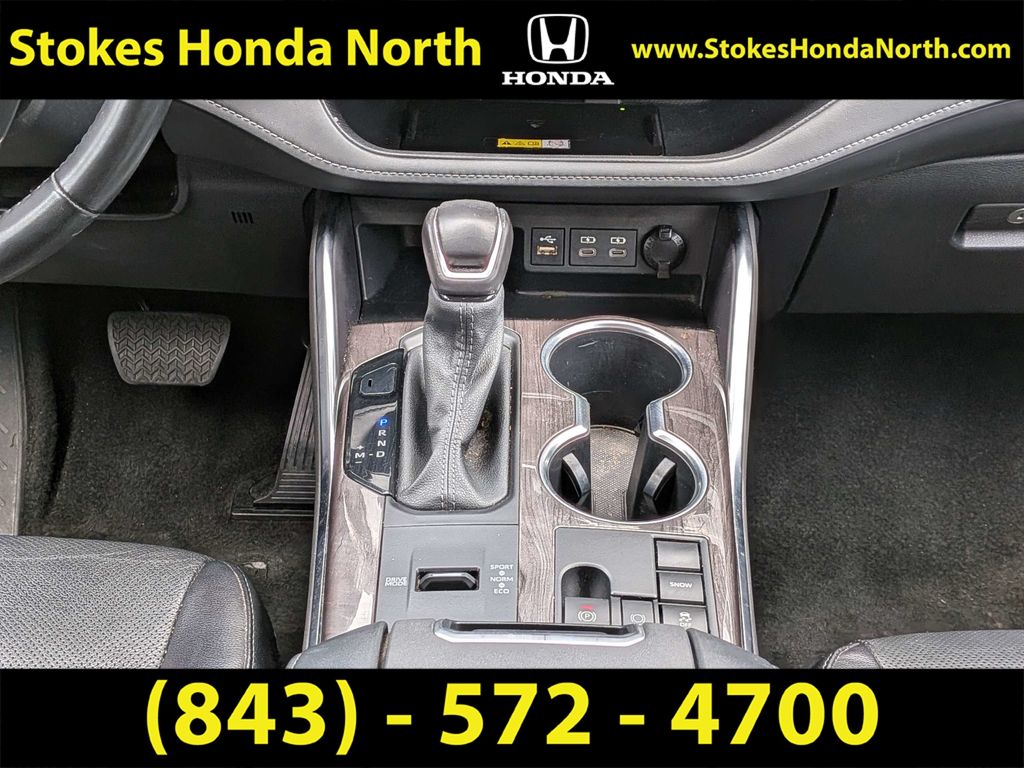 Used 2023 Toyota Highlander SUV