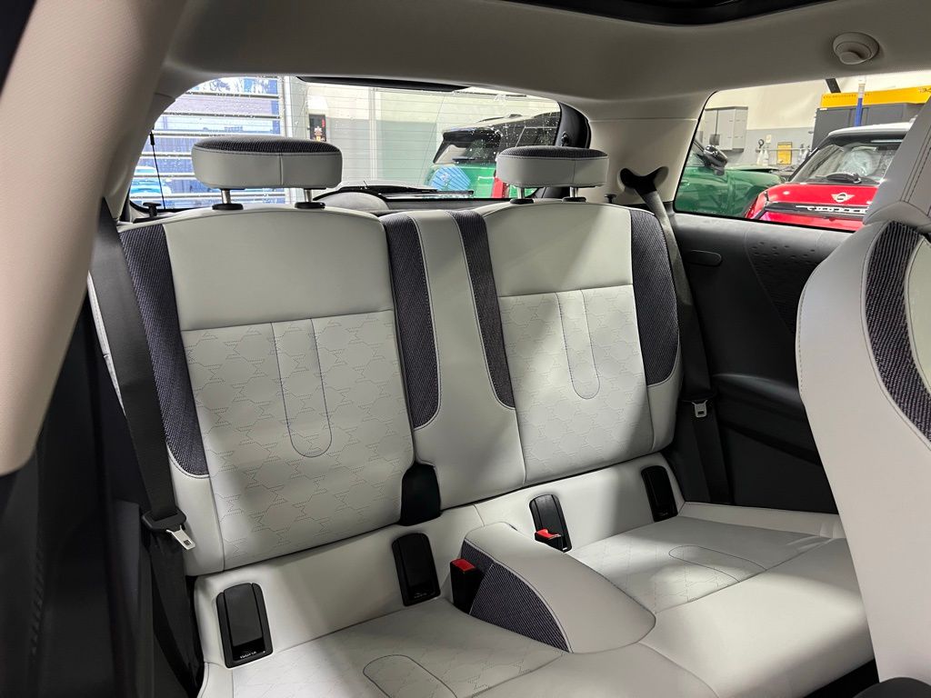 Thumbnail: 2025 MINI Cooper - 24