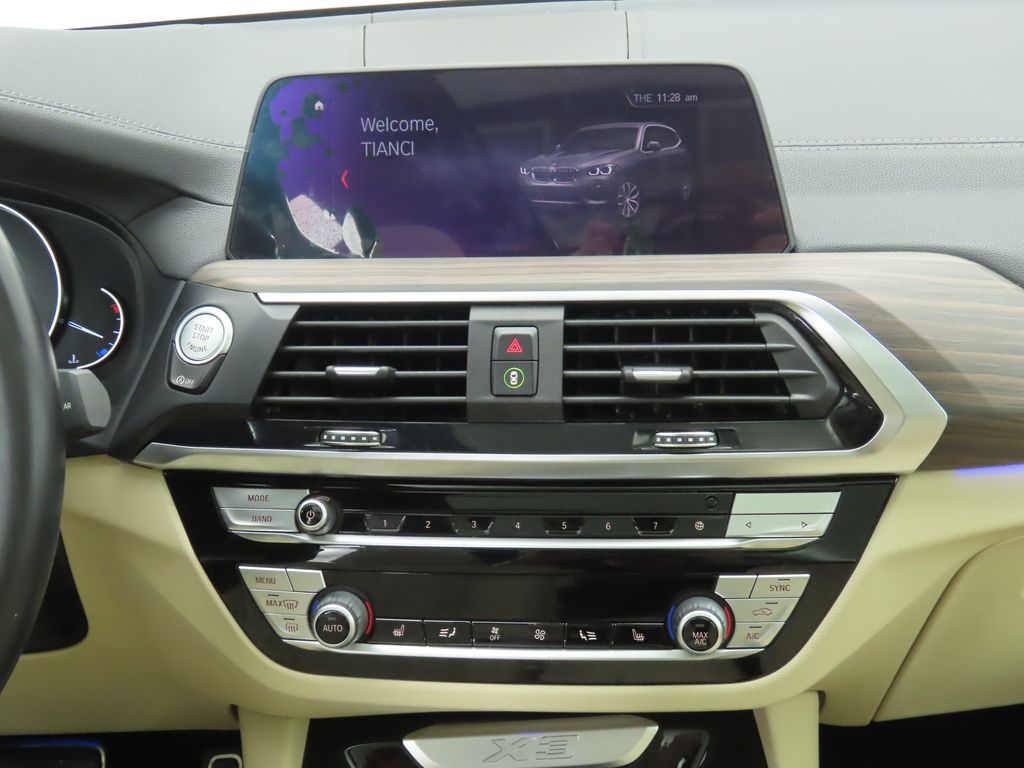 Thumbnail: 2021 BMW X3 - 14