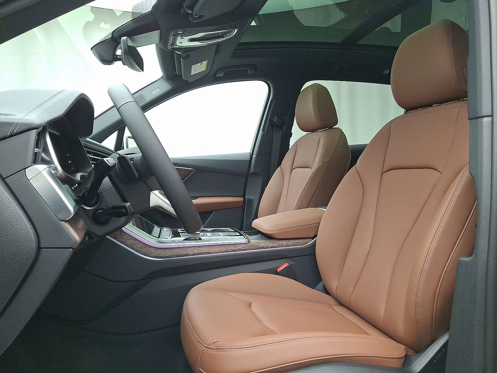 Thumbnail: 2026 Audi Q7 - 8