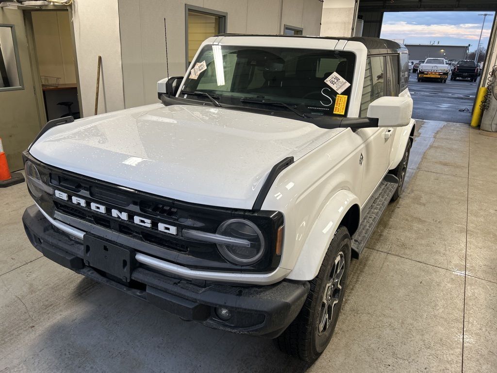 2025 Ford Bronco Outer Banks 4-Door 4WD
