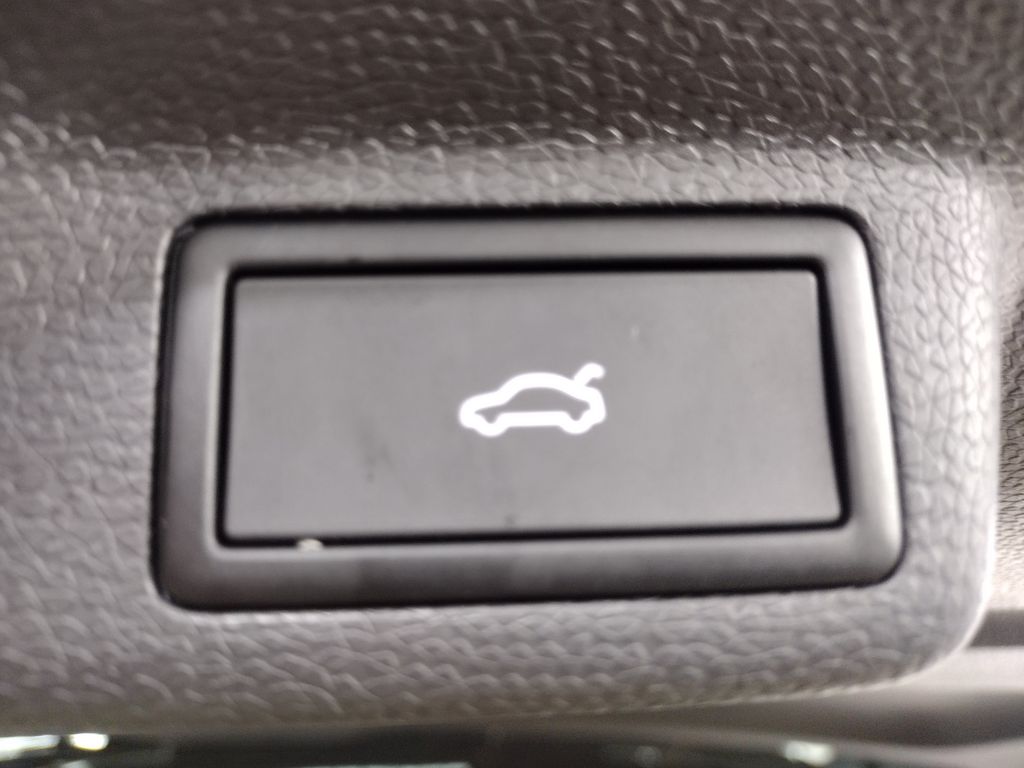 2025 Volkswagen ID. Buzz Pro S Plus