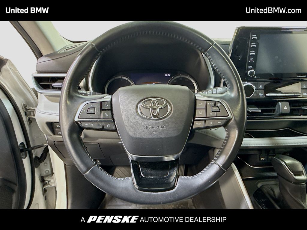 Thumbnail: 2020 Toyota Highlander - 6