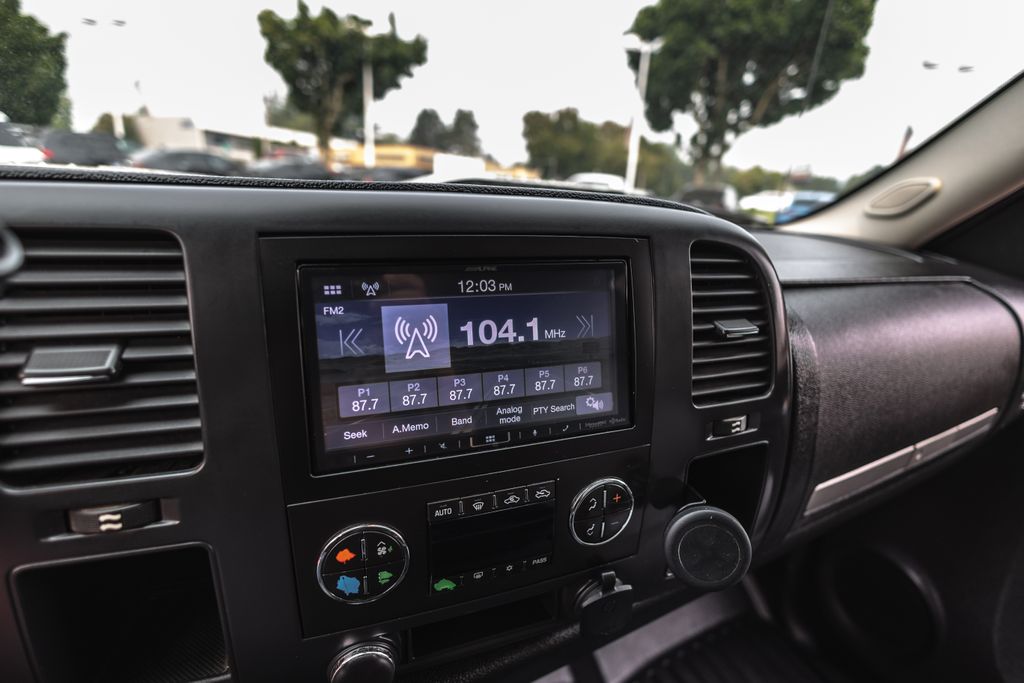 2008 Chevrolet Silverado 1500 LT thumbnail 16