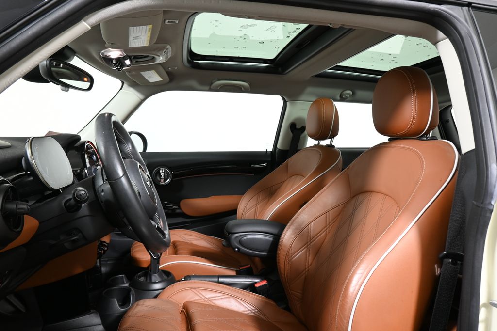 Thumbnail: 2022 MINI Cooper - 5