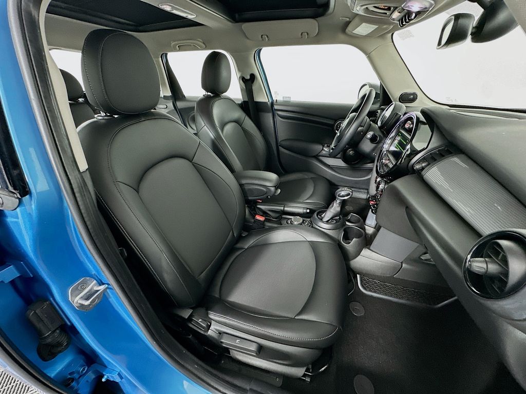 Thumbnail: 2017 MINI Cooper - 28