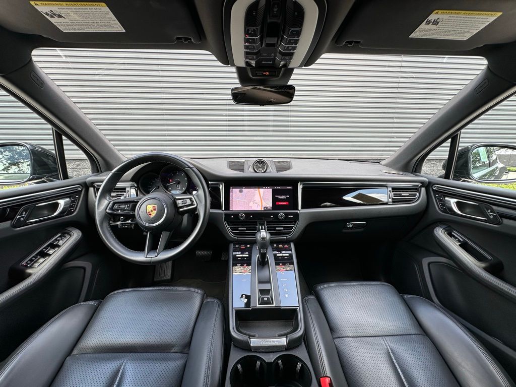 2022 Porsche Macan  30